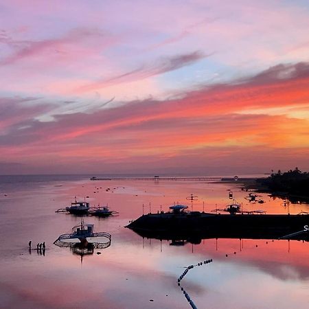 Sugarsea Inn & Dive Shop Мактан Экстерьер фото